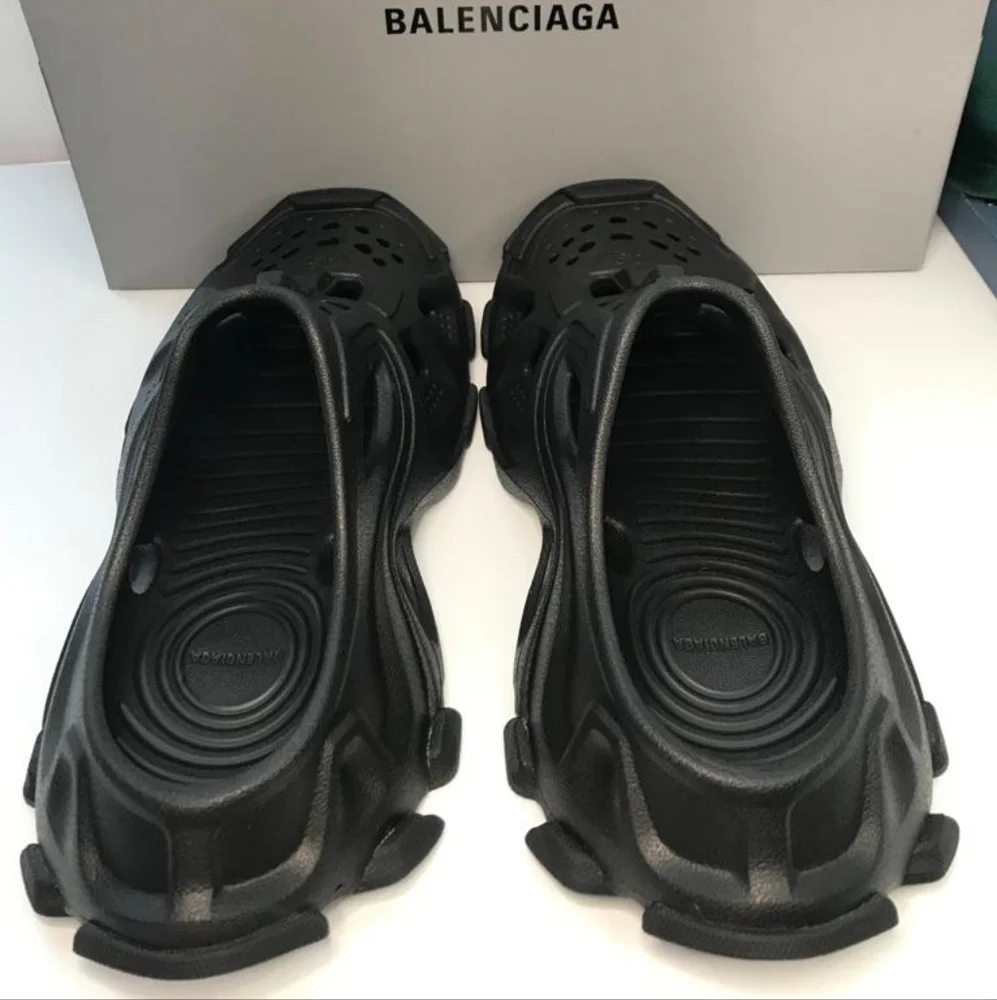💯New Authentic ConsciousBalenciagaHD cut-out mules - Picture 8 of 11